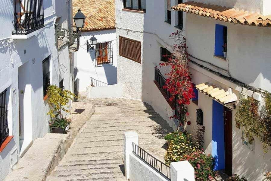Oasis 2 Balcon Con Vistas Al Mar Y Montana By Vero Αλτέα Εξωτερικό φωτογραφία